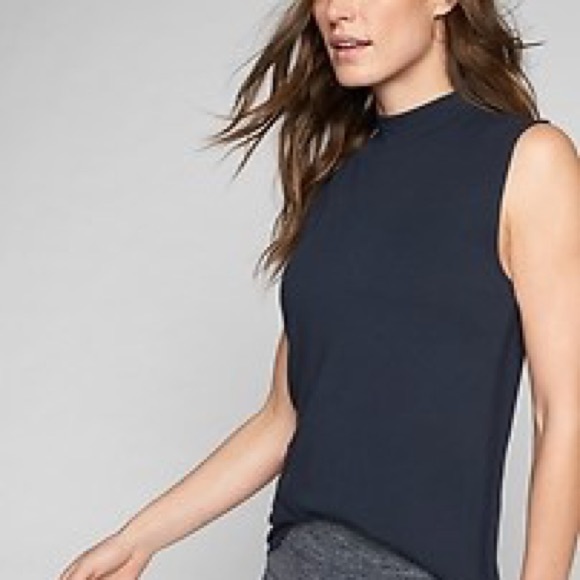 Athleta Threadlight Relaxed Mock Neck 